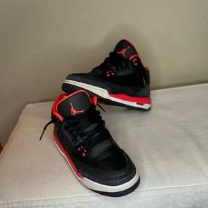 Air Jordan 3 CRIMSON